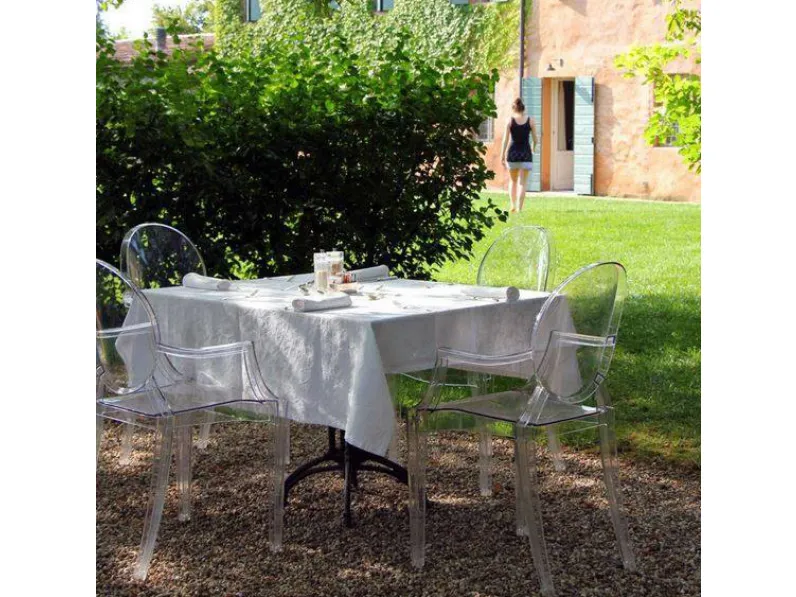 Sedia modello Louis ghost a marchio Kartell scontata del 21%