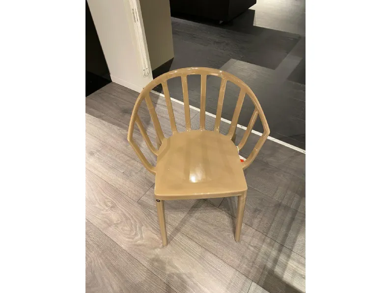 Sedia modello Venice  con braccioli di Kartell 