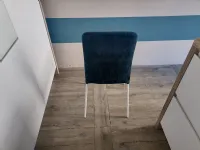 Alice Sedit: sedia con schienale alto a prezzo scontato! Ottima per arredare interni.