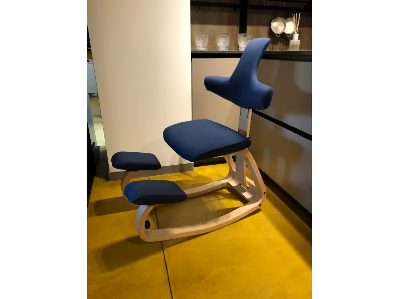 Sedia in tessuto con schienale medio Thatsit scontata