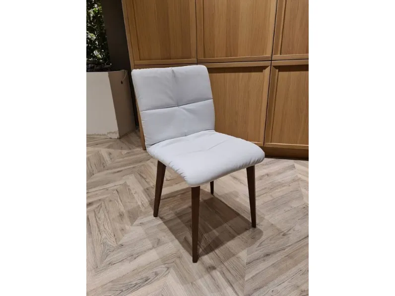 Sedia Cv 637 Fanny Friulsedie, senza braccioli, prezzo Outlet.
