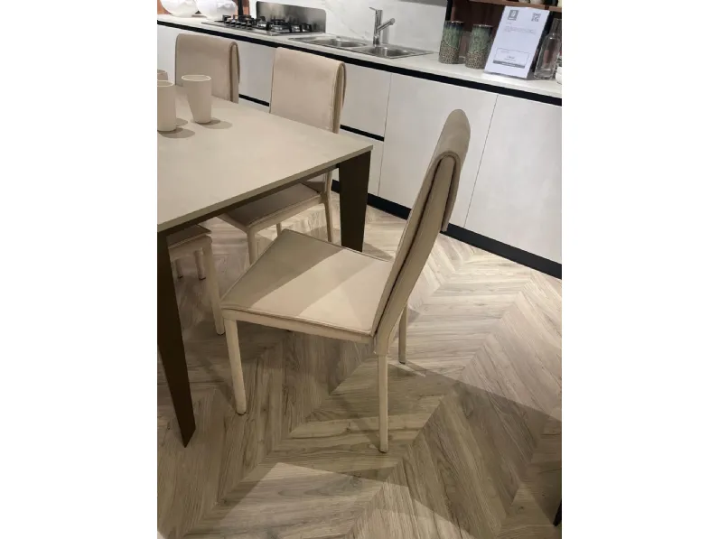 Sedia con schienale alto Cv 643 sedia kilt brera home di Collezione esclusiva a prezzo scontato