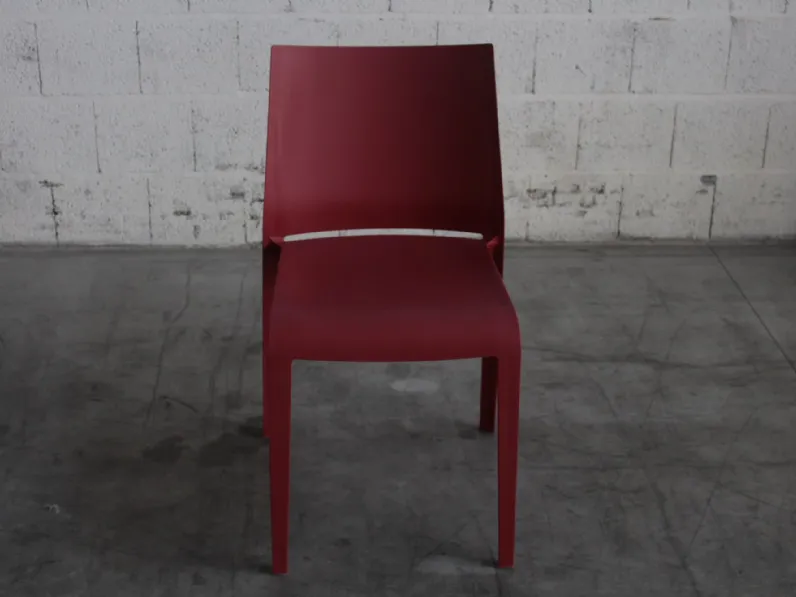 Sedia da cucina Desalto una sedia modello riga colore rosso Desalto a prezzo Outlet