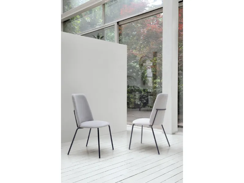 Sedia da cucina realizzata in tessuto Easy di Target point 