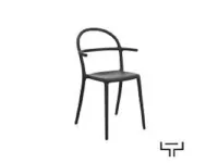 Sedia in plastica con braccioli Generic nera in offerta