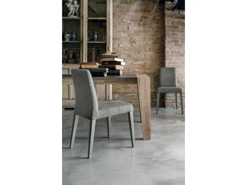 Sedia da cucina realizzata in tessuto Lucerna di Target point 