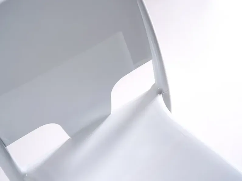 Sedia Margot da cucina realizzata in plastica scontata del 50%