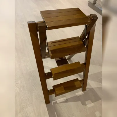 Sedia modello Sedia scaletta noce nazionale da cucina di Artigianale -70%