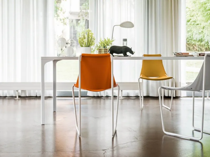 Scopri la sedia ergonomica Apelle * Midj a prezzo scontato! Comfort e stile per la tua casa.