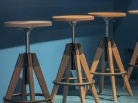 Sgabello con base centrale Arki-stool Pedrali a prezzi convenienti