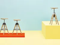 Sgabello con base centrale Arki-stool Pedrali a prezzi convenienti