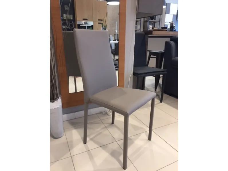 Sedia senza braccioli Capuccino di Arredo3 a prezzo scontato