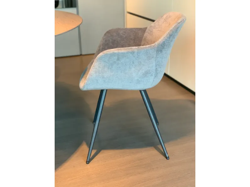 Sedia in tessuto modello Dreamy concrete di Devina nais 