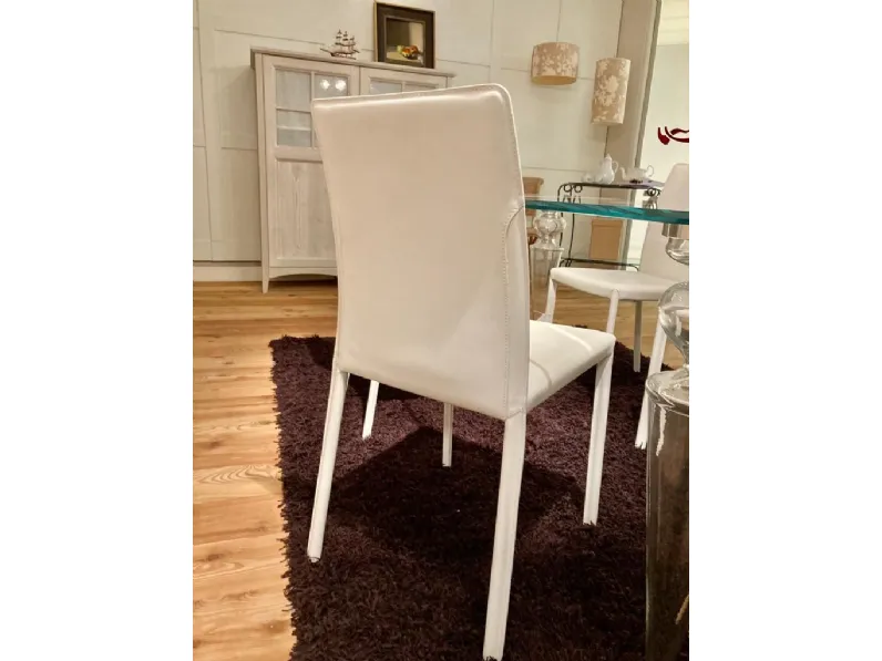 Sedia Dress da soggiorno realizzata in pelle scontata del 65%