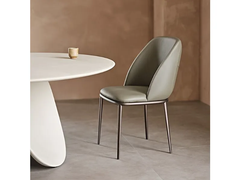 Scopri la sedia Mariel di Cattelan Italia: richiedi il prezzo! Design unico ed elegante.