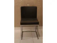 Sedia Nera Porada senza braccioli a prezzo Outlet.