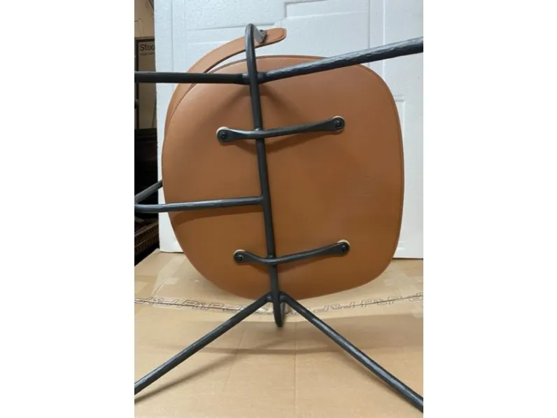 Poltrona in stile design Poltroncina lowchair in pelle Magis in Offerta Outlet