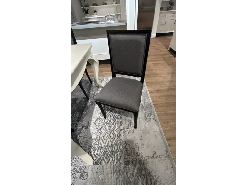 Sedia senza braccioli Sedia classica  di Dialma brown a prezzo Outlet