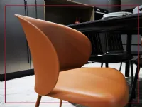 Sedia Tuka di Connubia: design moderno, prezzo vantaggioso.