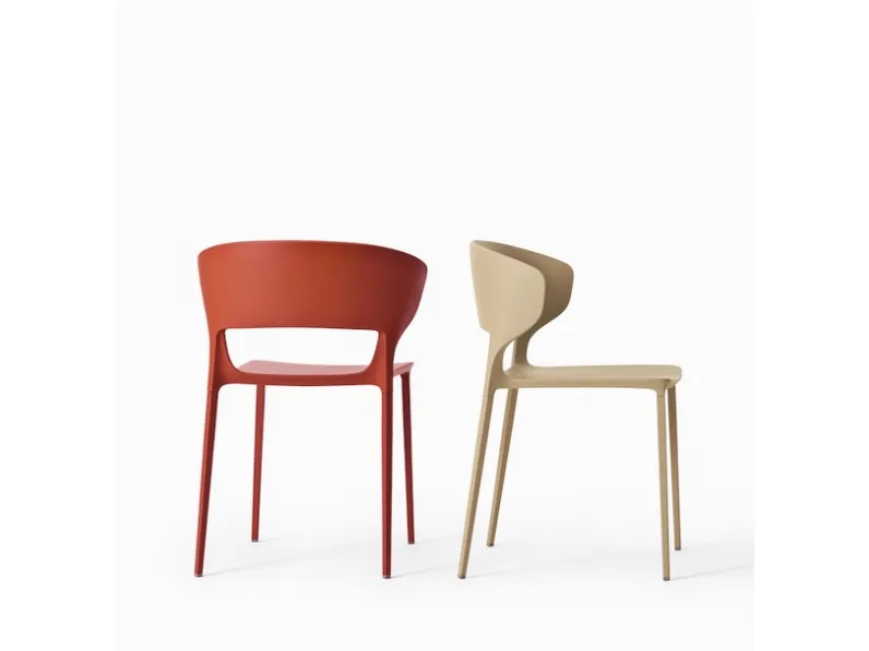 Sedia modello Design colorato senza braccioli di Desalto 