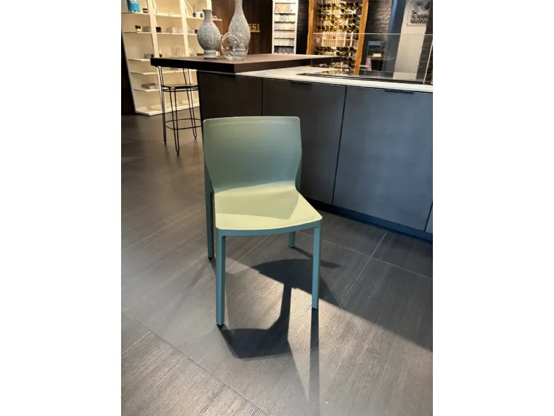 Sedia Lp riciclata Kristalia SCONTATA a PREZZI OUTLET