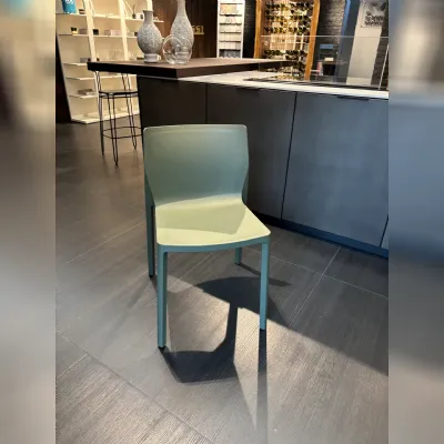 Sedia di Kristalia modello Lp riciclata da cucina in offerta -29%