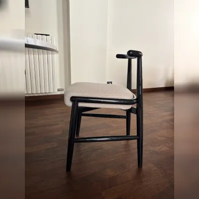 Sedia di Meridiani modello Emilia da soggiorno in offerta -20%