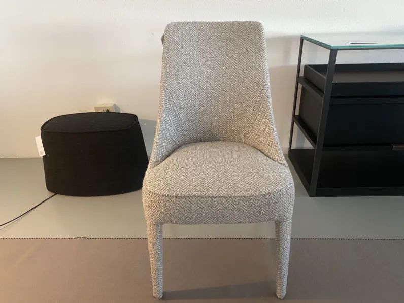 Sedia Febo B&b Italia: stile senza braccioli, prezzo Outlet!