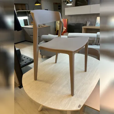 Sedia fissa Mira di Ingenia a prezzo scontato