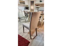 Sedia in legno con schienale alto Freda in offerta