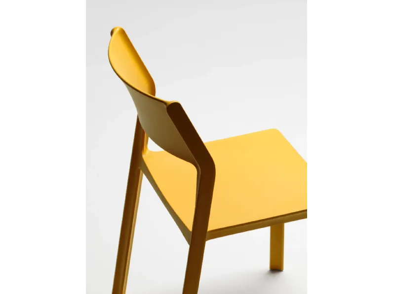 Sedia in plastica impilabile Trill bistrò in Offerta Outlet