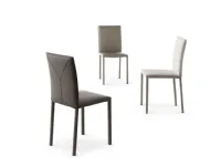 Sedia Felix da soggiorno realizzata in ecopelle scontata del 40%