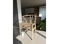 Sedia in legno con braccioli Ch24 wishbone chair scontata