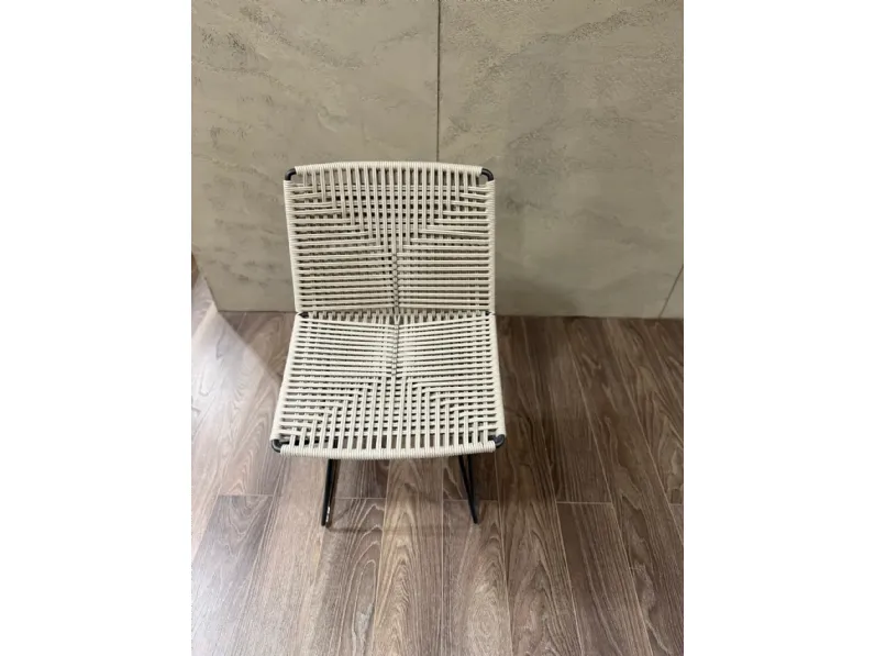 Sedia in metallo fissa Neil twist chair scontata
