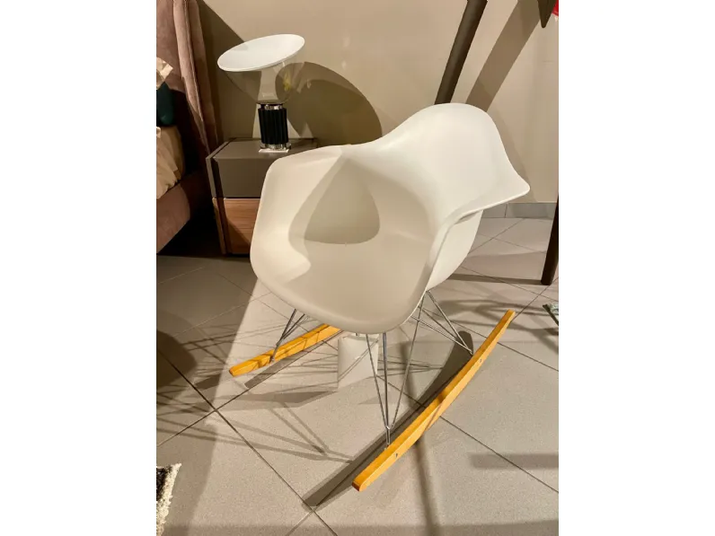Sedia Vitra eames plastic armchair rar Collezione esclusiva SCONTATA a PREZZI OUTLET