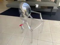 Sedia da cucina realizzata in plastica Louis ghost di Kartell 