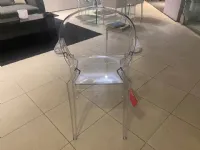 Sedia da cucina realizzata in plastica Louis ghost di Kartell 