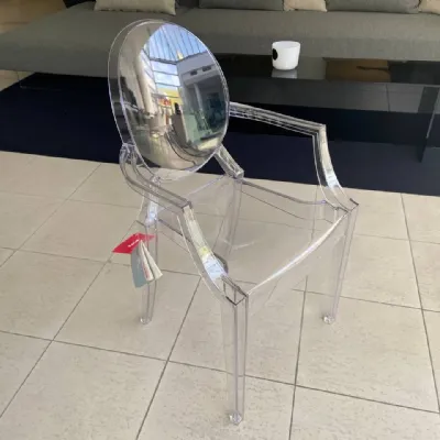 Sedia in plastica modello Louis ghost di Kartell 