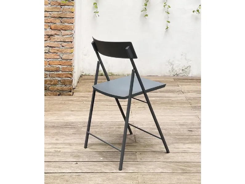 Sedia di Pezzani modello Lei da soggiorno in offerta -30%