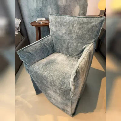 Sedia in tessuto con braccioli Gervasoni sedia con braccioli ghost 25 in offerta