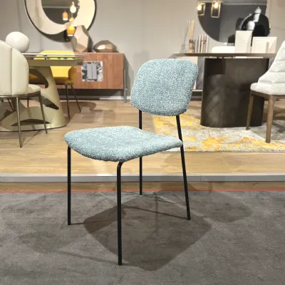 Sedia in tessuto con schienale medio Pick up scontata