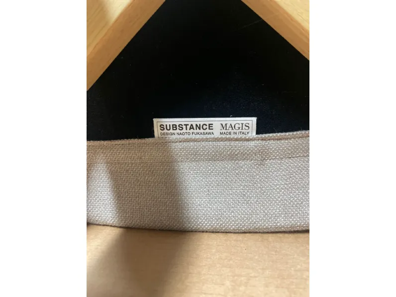 Sedia substance con tessuto Magis a prezzo ribassato