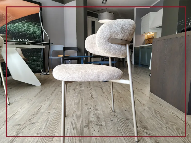 Sedia Oleandro cs2031  di Calligaris: contatta il venditore per scoprire il prezzo 