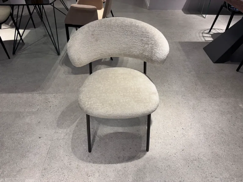 Sedia modello Oleandro con schienale medio di Calligaris 