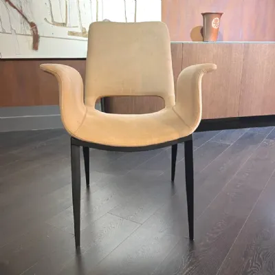 Sedia da soggiorno realizzata in tessuto Sowa di Collezione esclusiva 