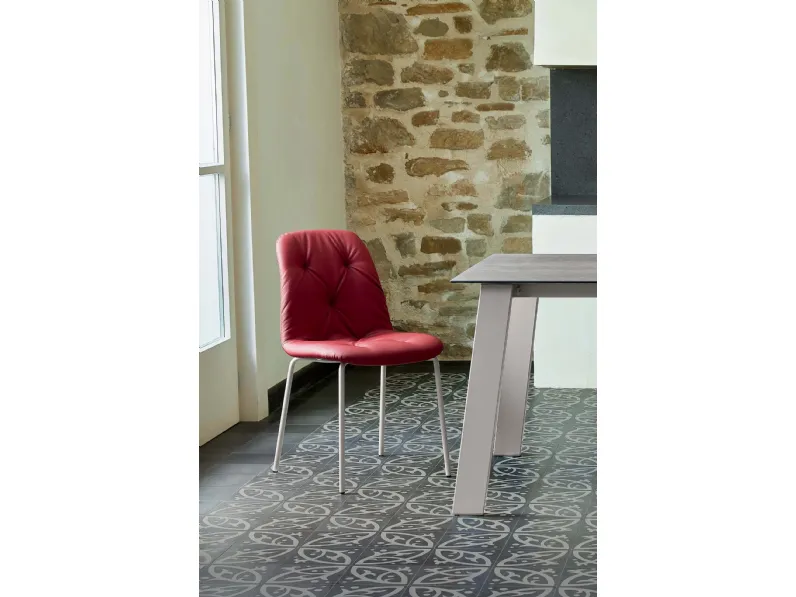 Sedia modello Spring a marchio Ingenia scontata del 30%