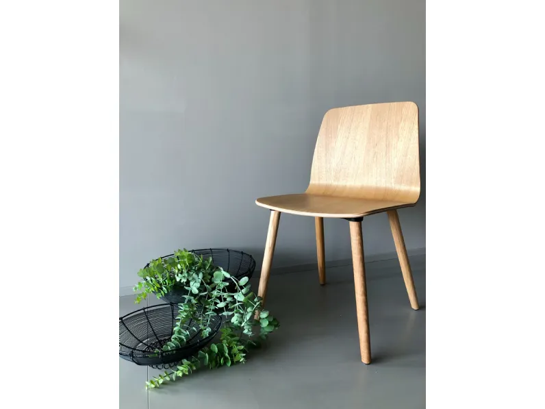 Sedia senza braccioli Varya wood di Inclass a prezzo ribassato