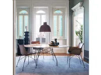 Sedia modello Q/wood con braccioli di Kartell 
