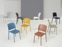 Sedia Keai da cucina realizzata in plastica scontata del 30%