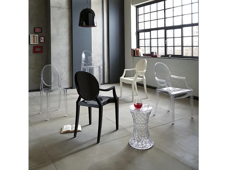 Sedia modello Louis ghost di Kartell: contatta il venditore per scoprire il prezzo 